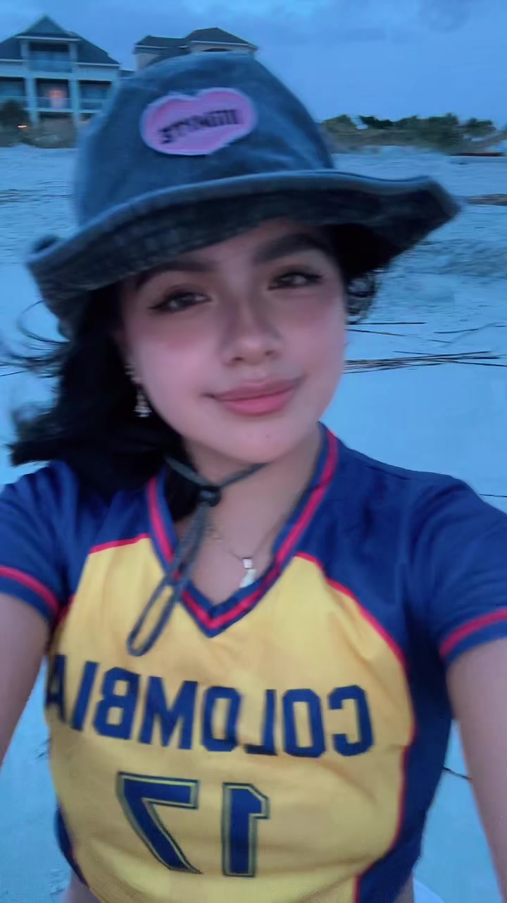 @Jessi_ruales
