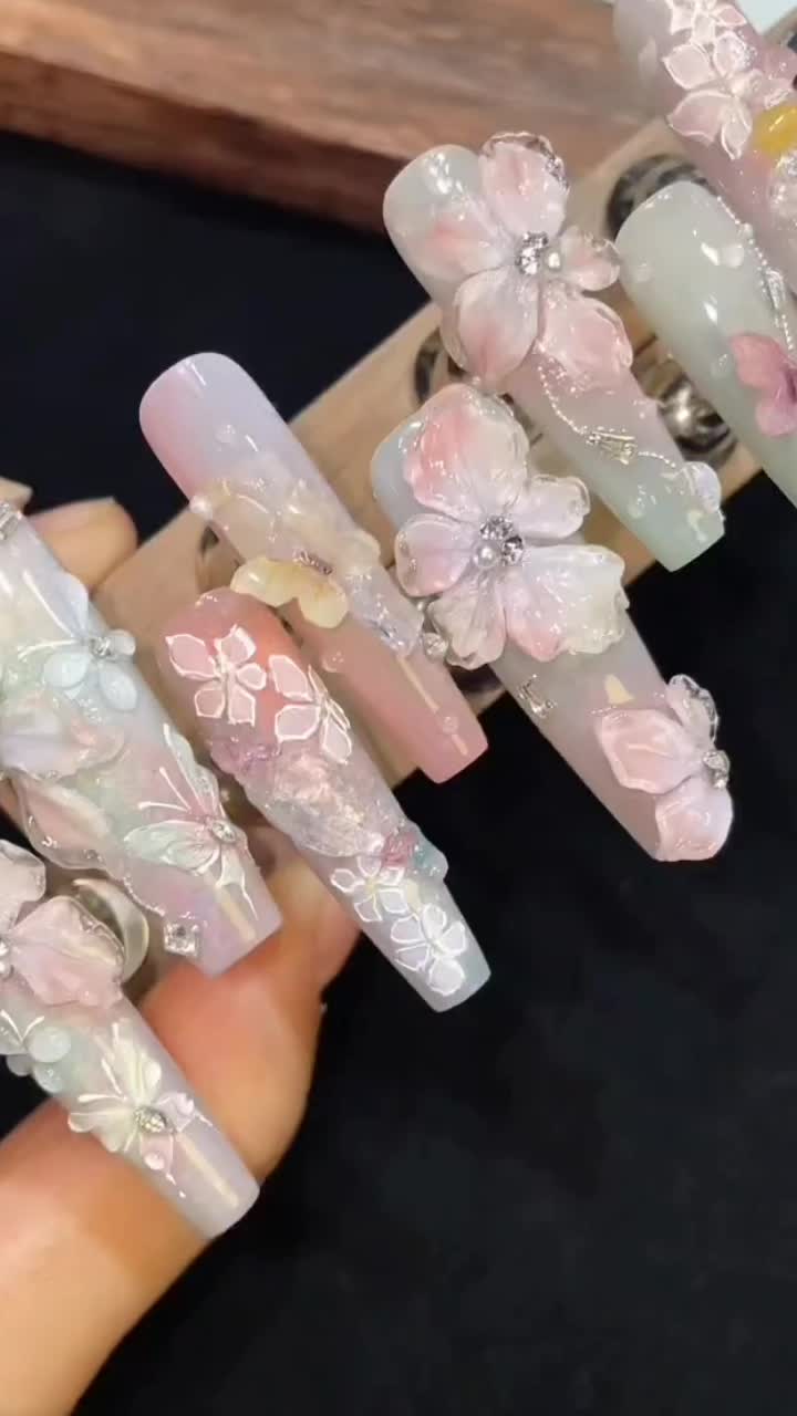 @* ੈ✩‧₊˚