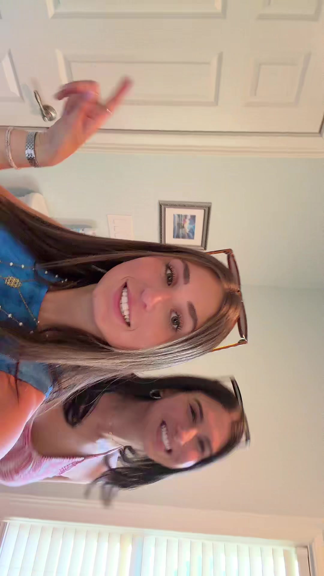 @hi