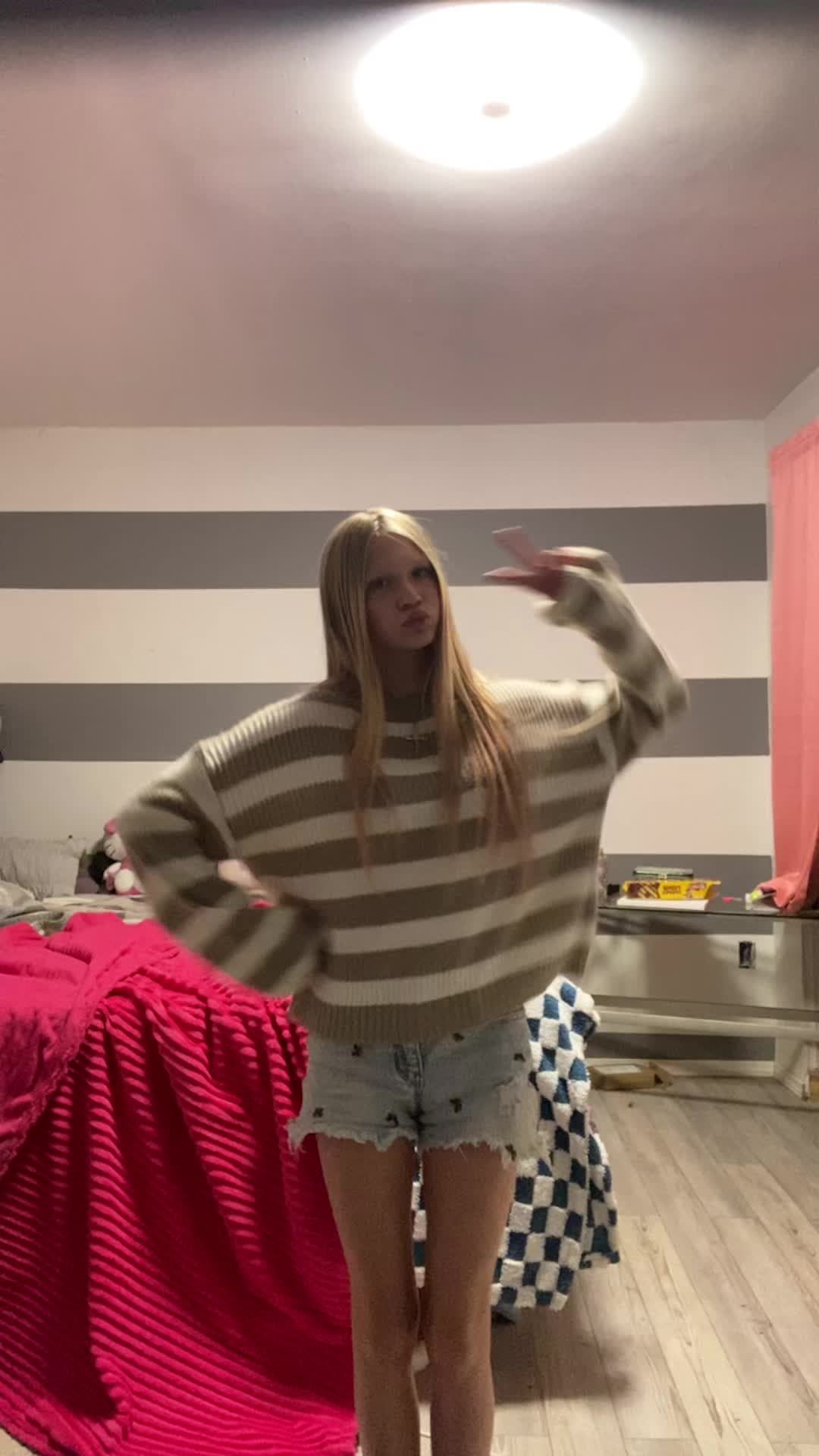 @🥐&rsquo;Anna😛