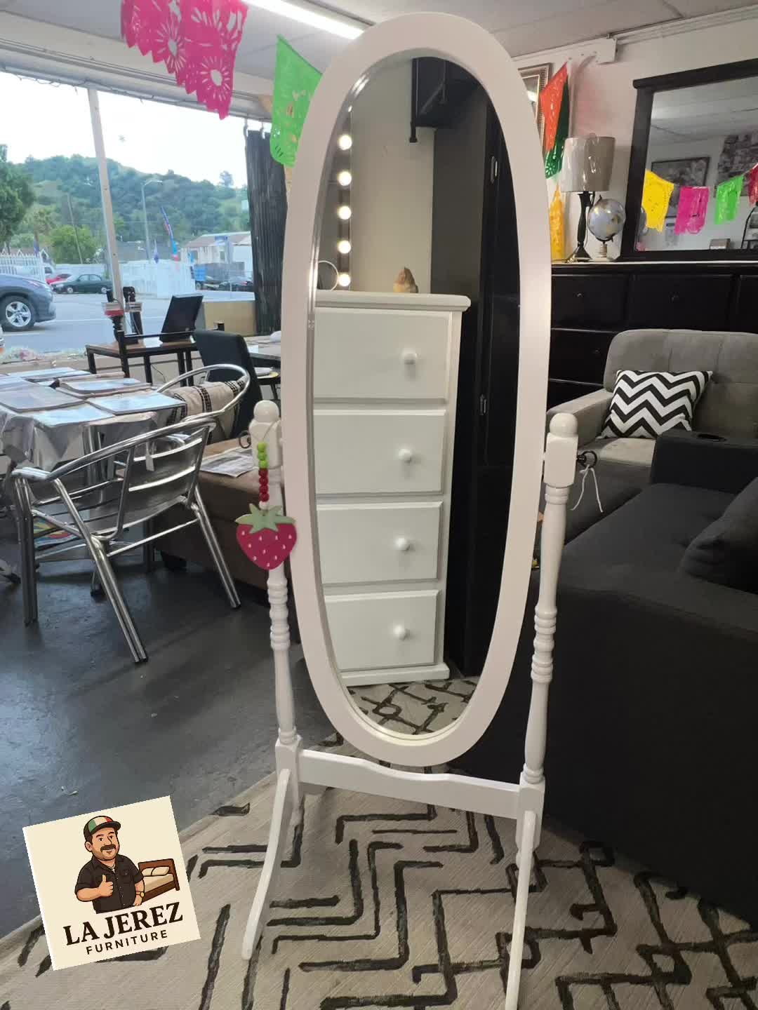 @LaJerez.Furniture