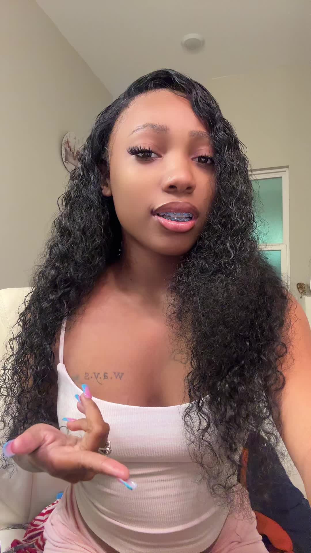 @laya._2raw