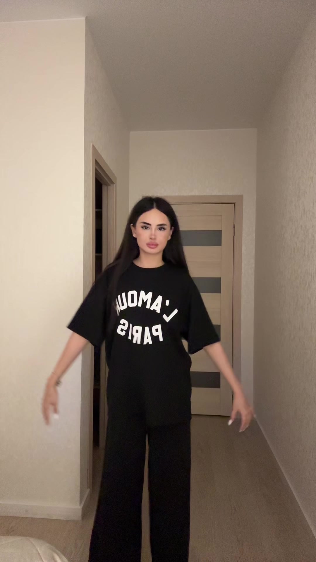 @𝐌𝐬.𝐌𝐈𝐑𝐀🤍