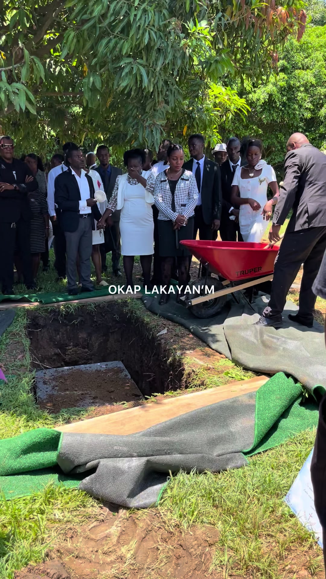 @OKAP LAKAYAN&rsquo;M LIVE