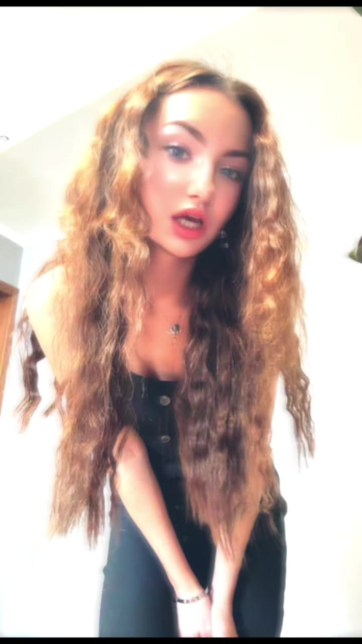 @•🌸𝓚𝓪𝓽𝓮𝓻𝓲𝓷𝓪🌸•