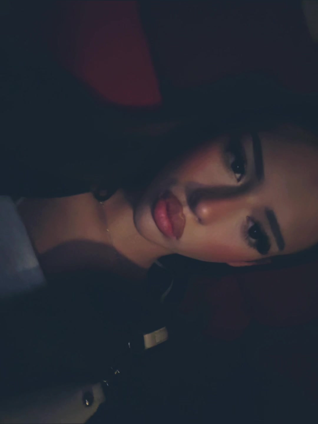 @𝐢𝐯𝐨𝐧𝐢𝐜𝐚