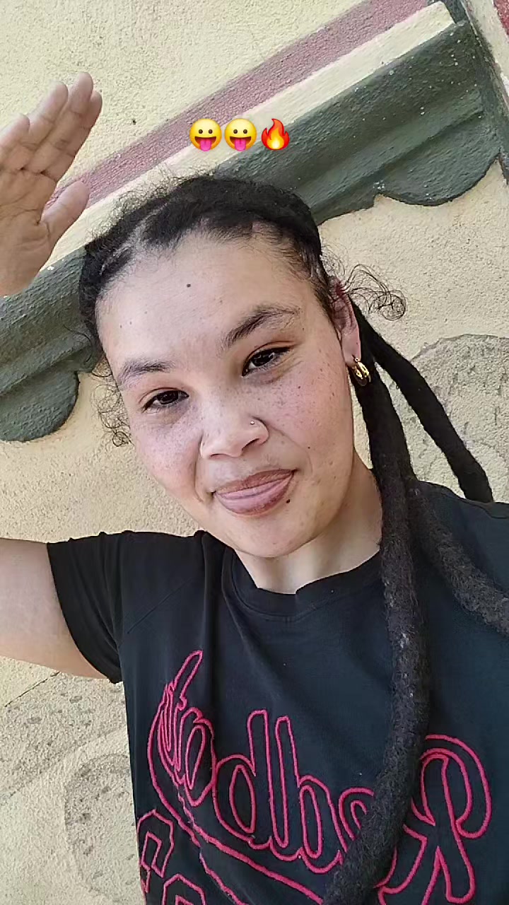 @Monique🐝🇲🇱