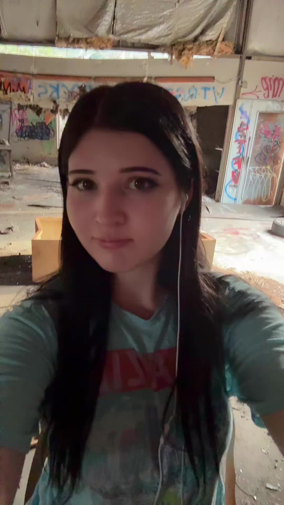 @🫠