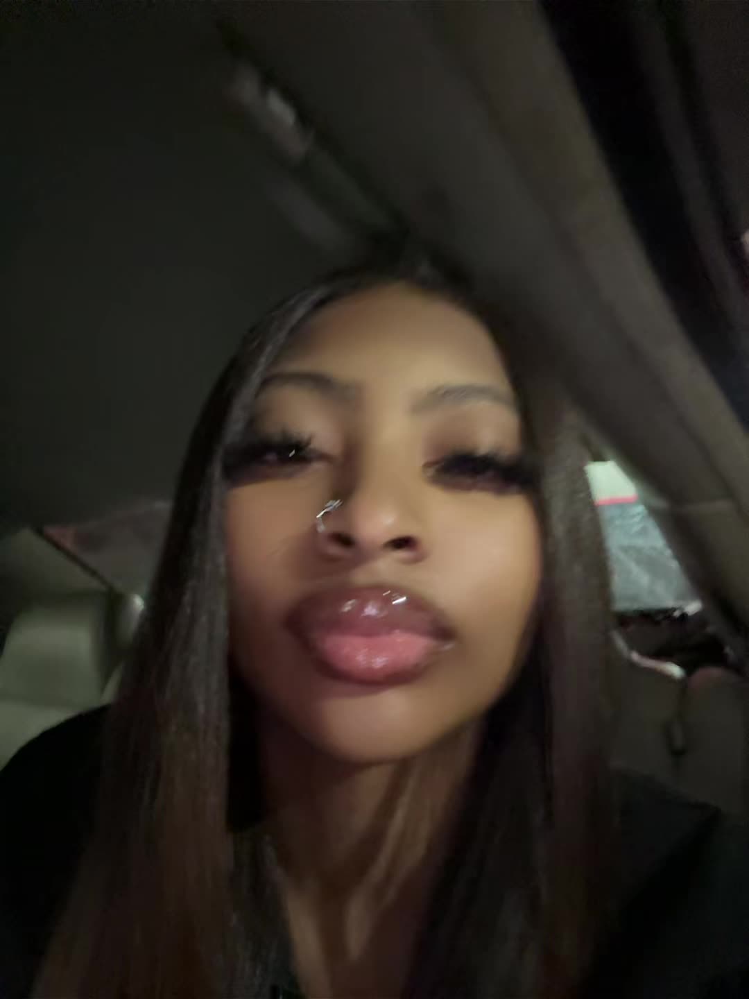 @itsnylachristinee