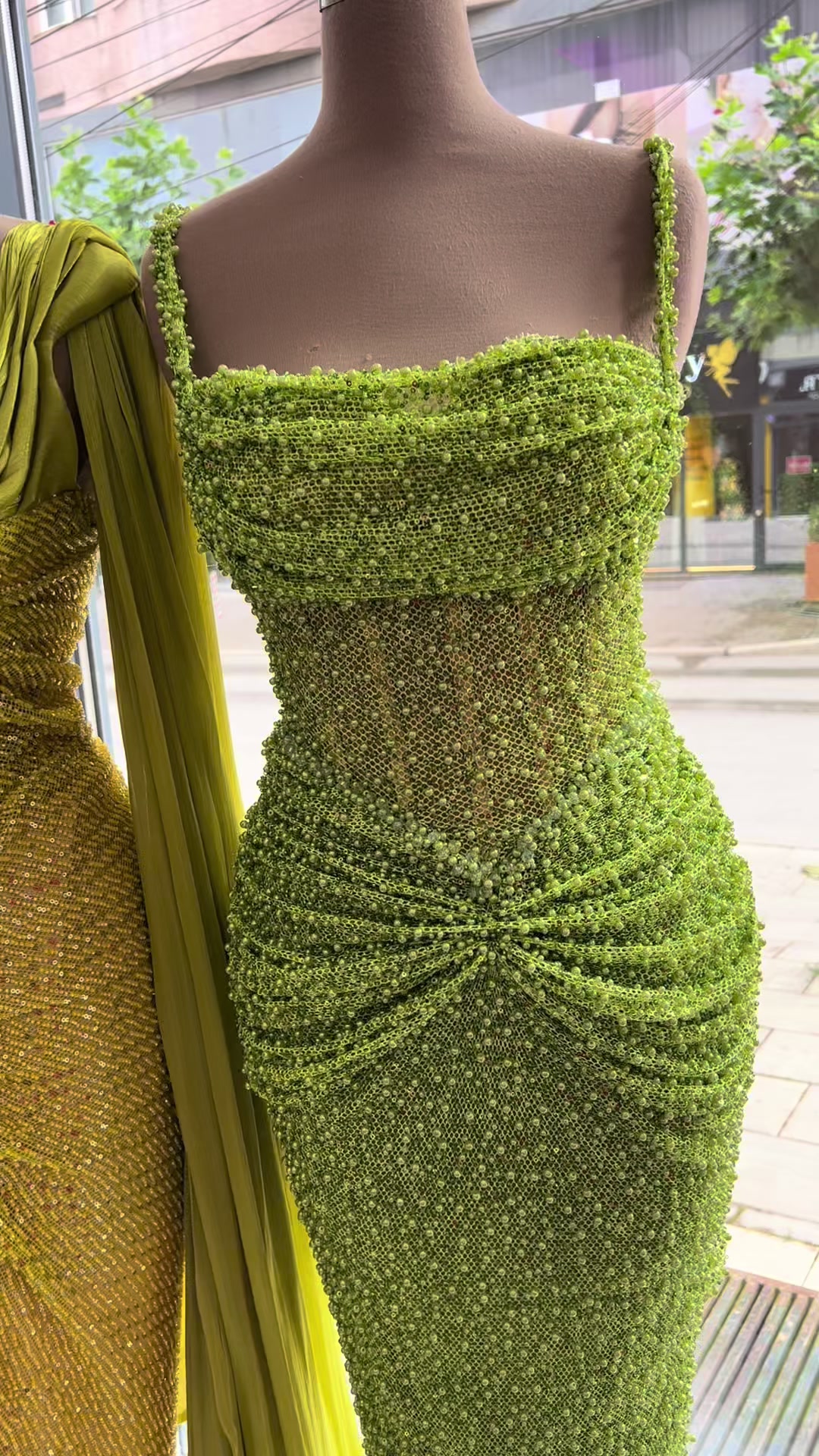 @Bora Fashion