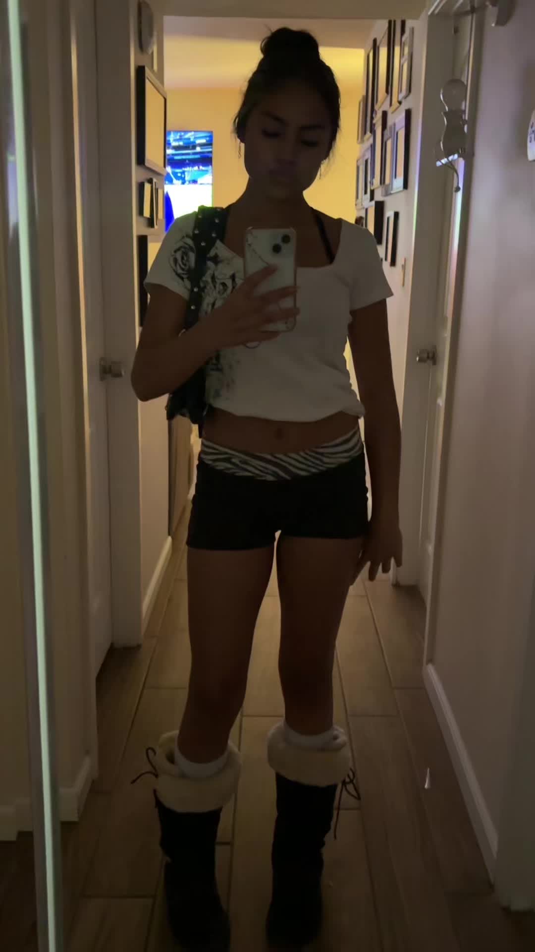 @𝒩ℯ𝓈𝓈𝒶 ꨄ