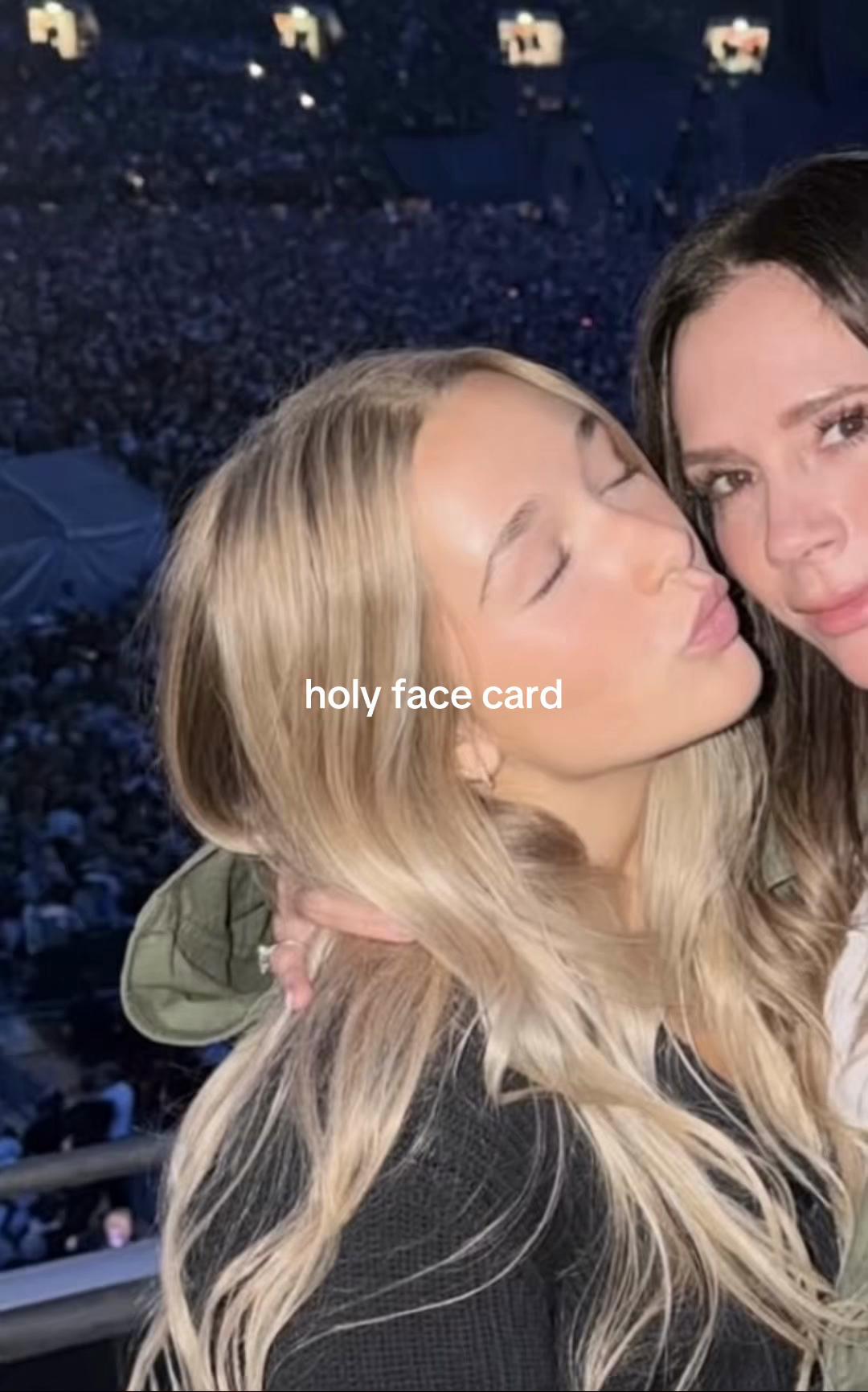 @harperbeckham (fan page🤍🪽)