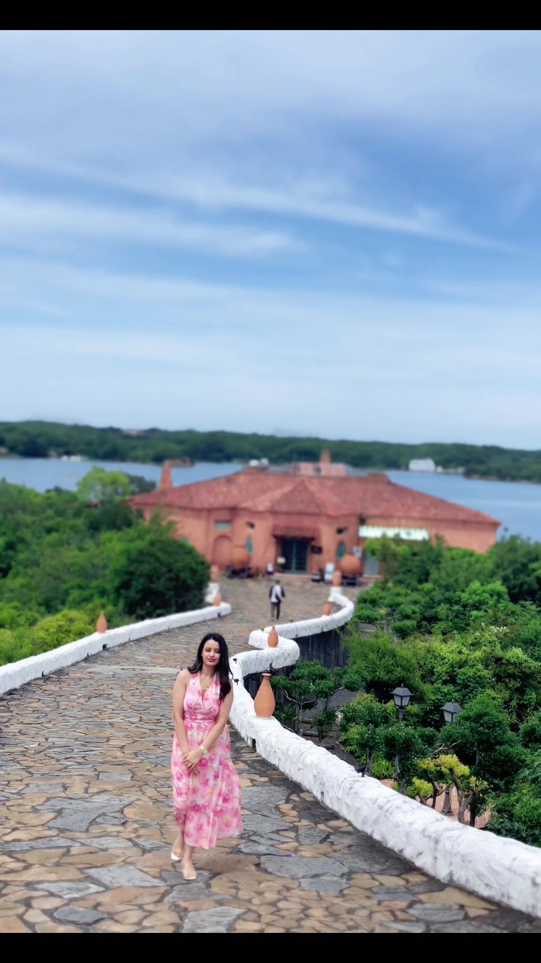 @Manishathapa🦚🦚🌹🌷