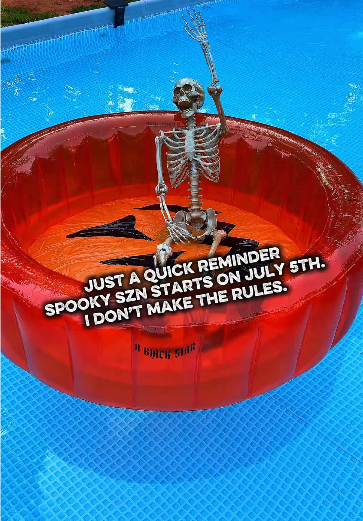 @Spooky Sara🦇🎃