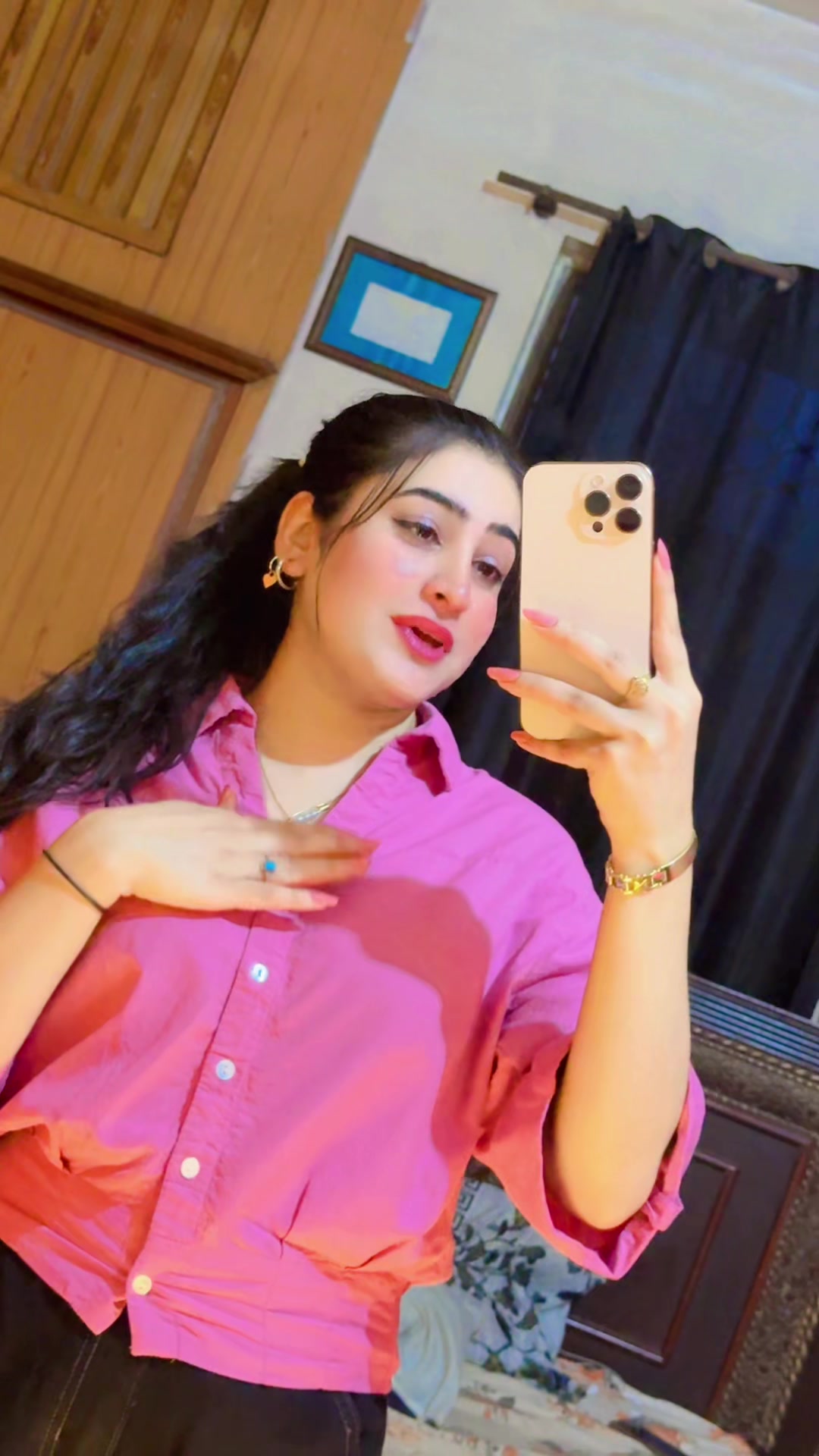 @🎤 𝓣𝓻𝓮𝓷𝓭𝔂 𝓖𝓲𝓻𝓵 🎤