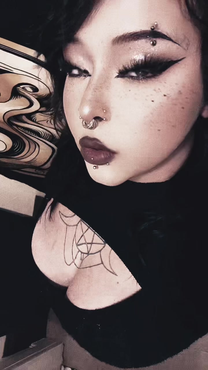 @🦇🖤CurvyCrypt🖤🦇