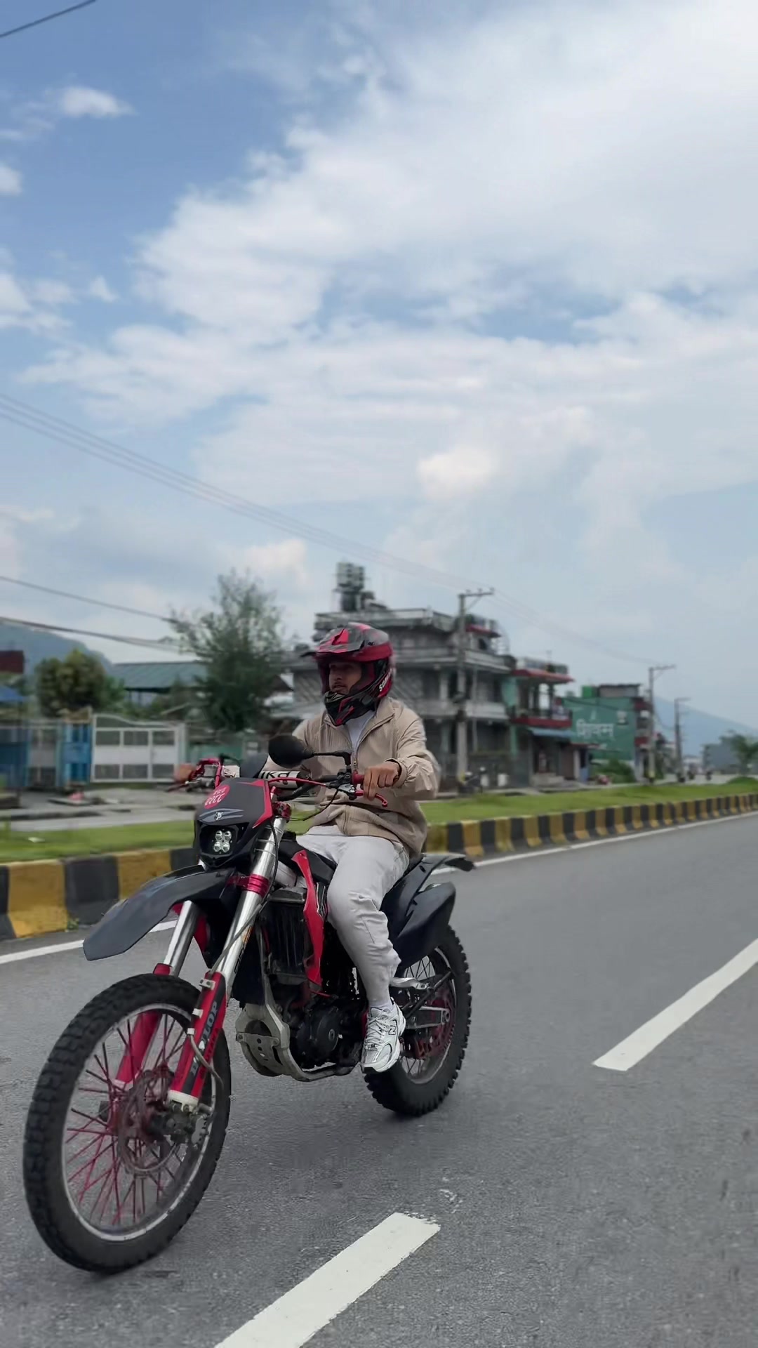 @सम्राट छेत्री