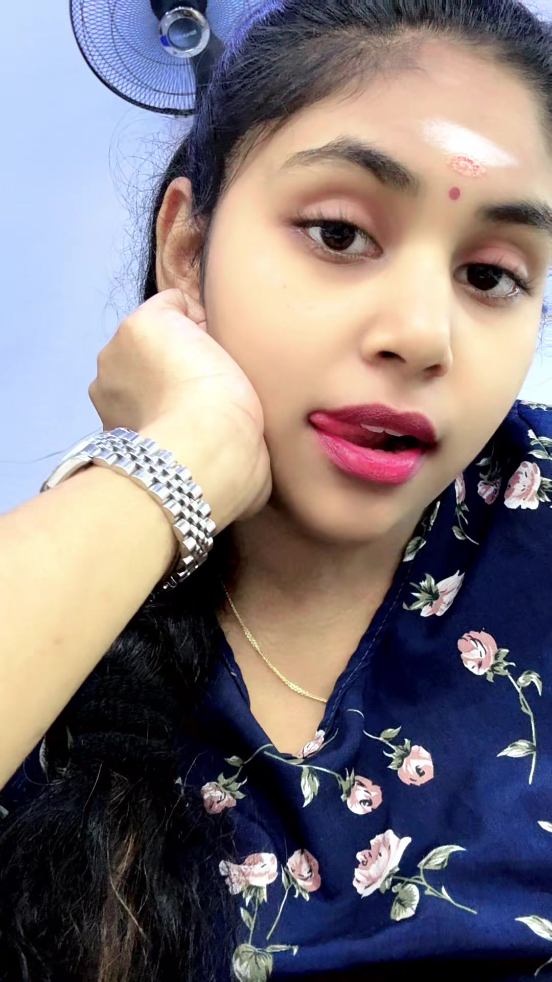 @$Loshna💫♥️