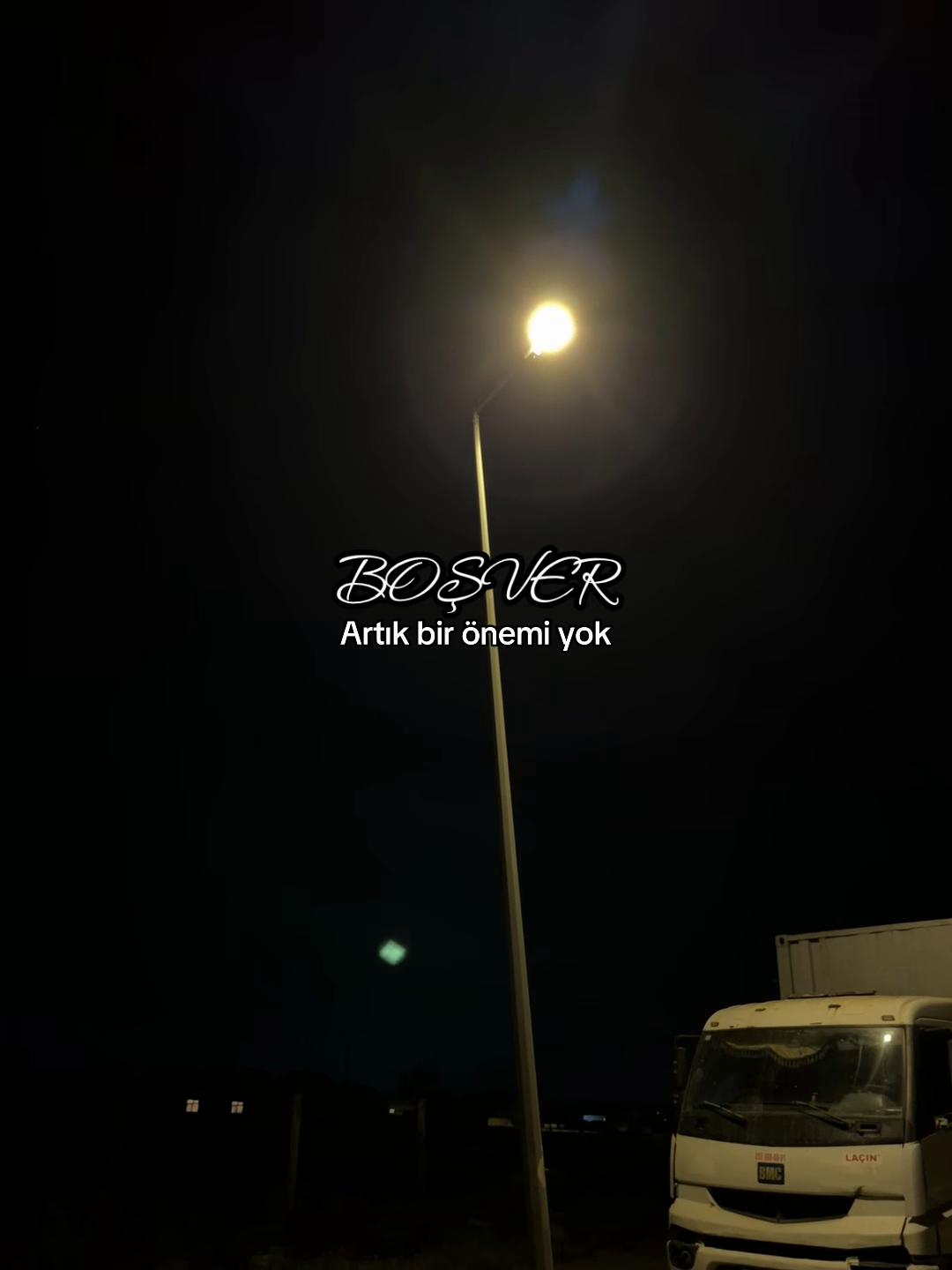 @userlyrics027