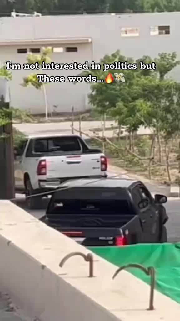 @MØĤ§ÎŇ ĆĤ🤗