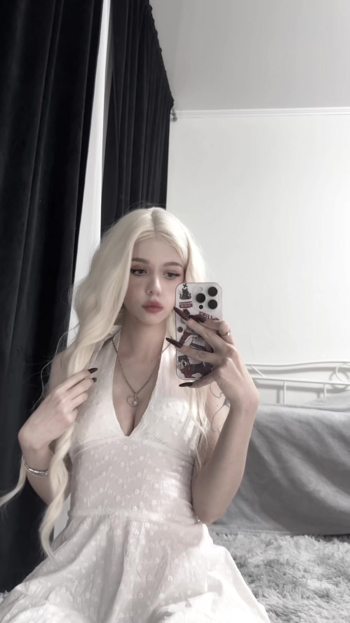 @𑣲amochka