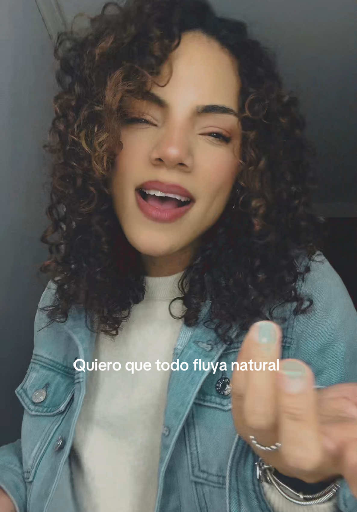 @Y D E L K I S