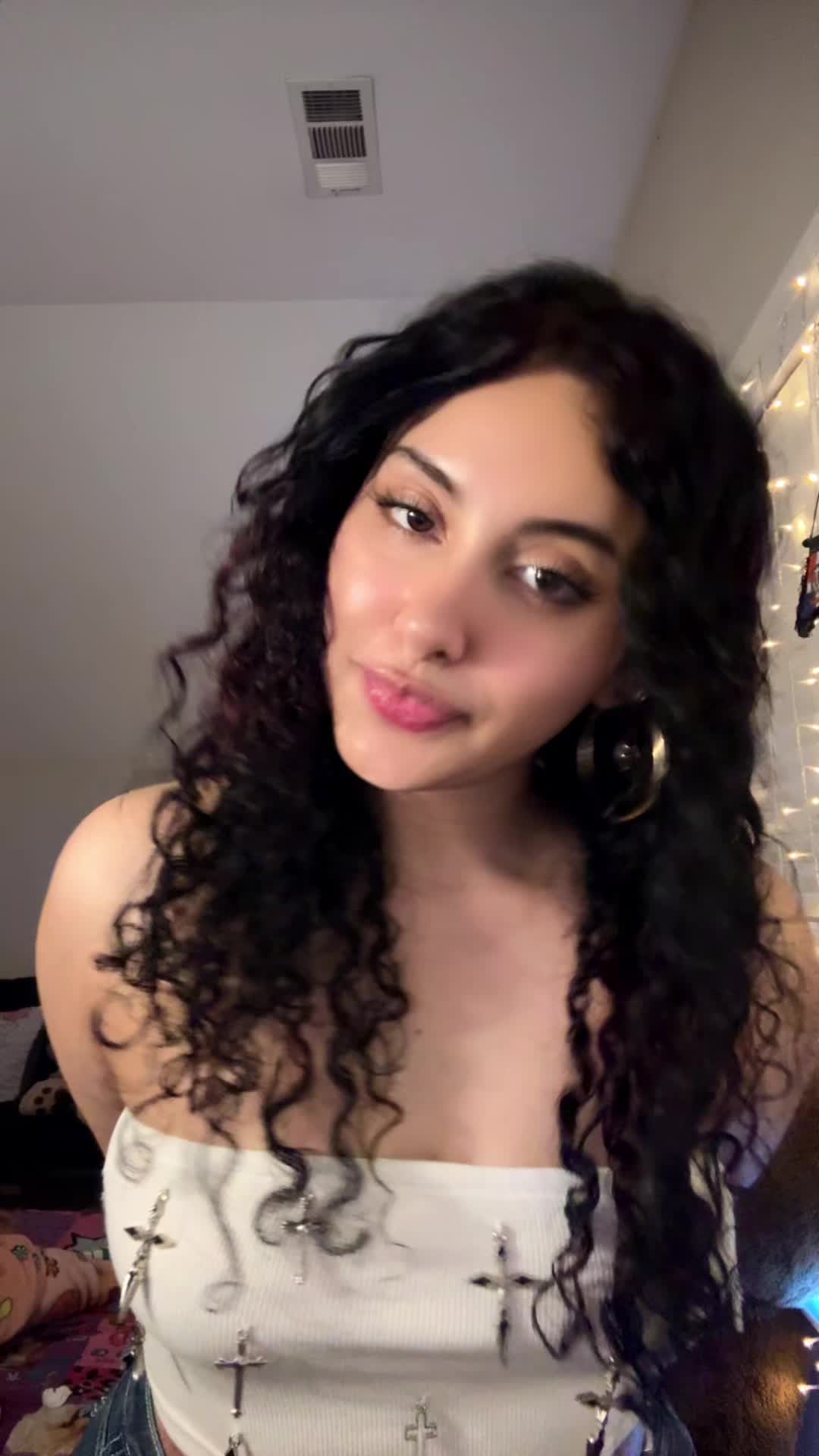 @𝐿𝑒𝓈𝓈🐷🍑