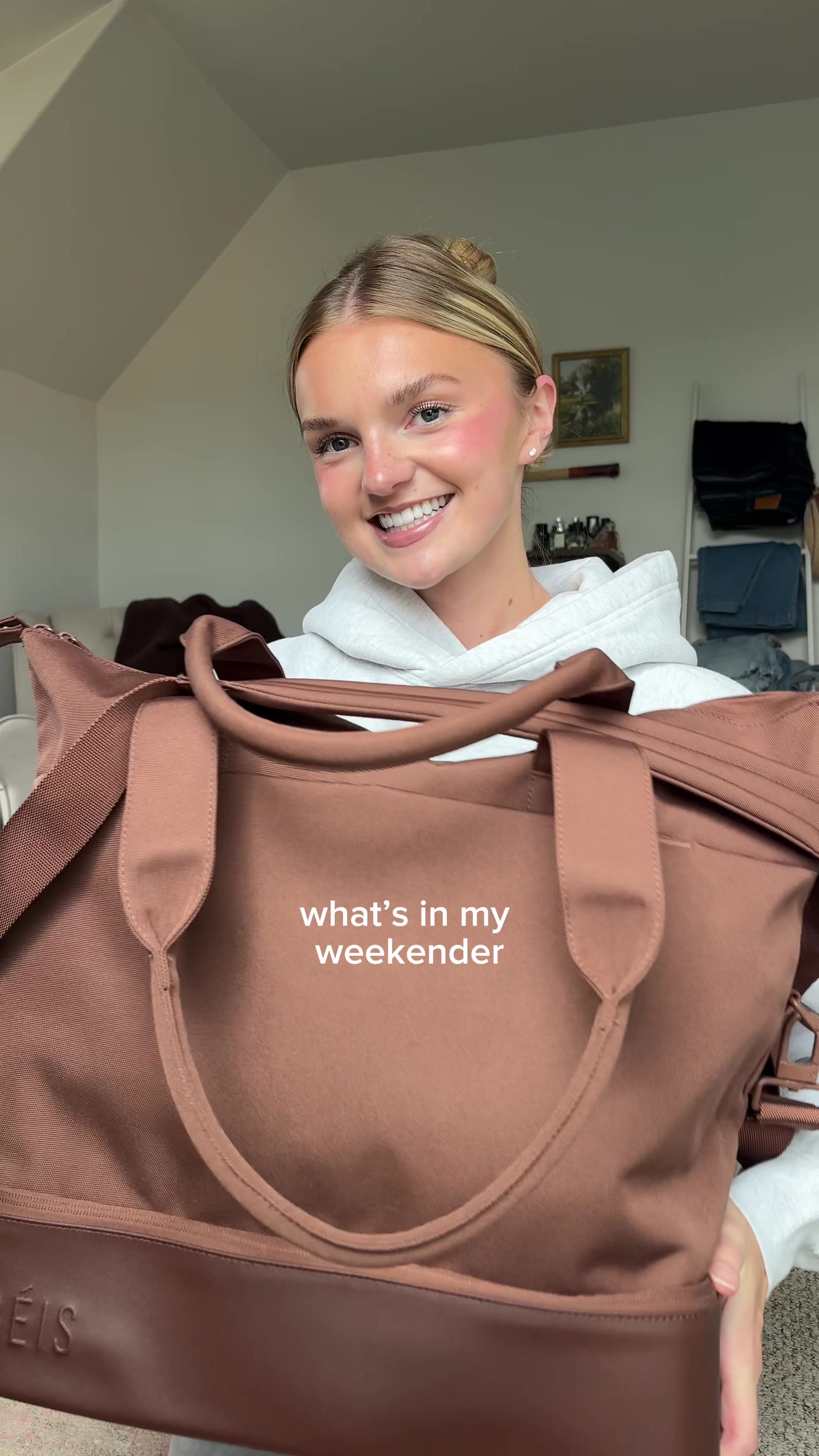 @AVA