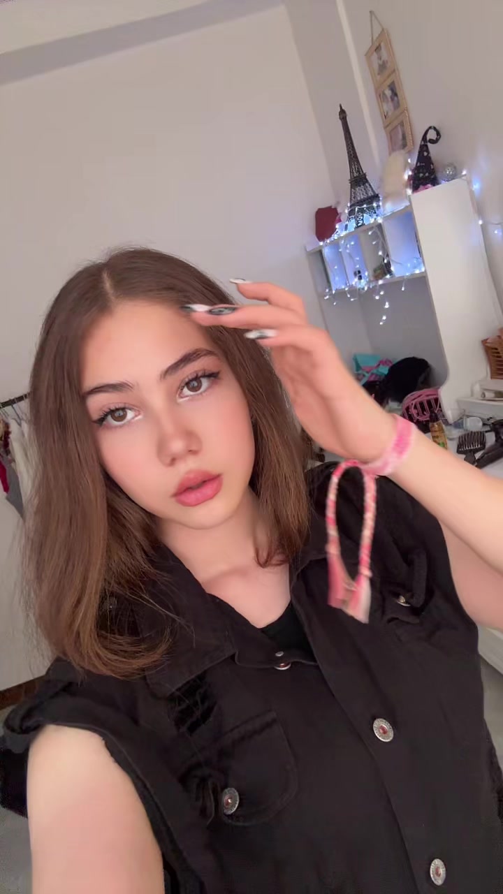 @Helia Najafi