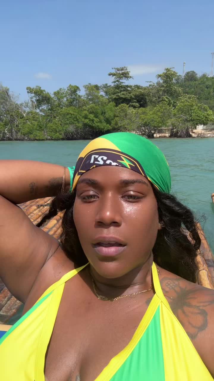 @Beejayy