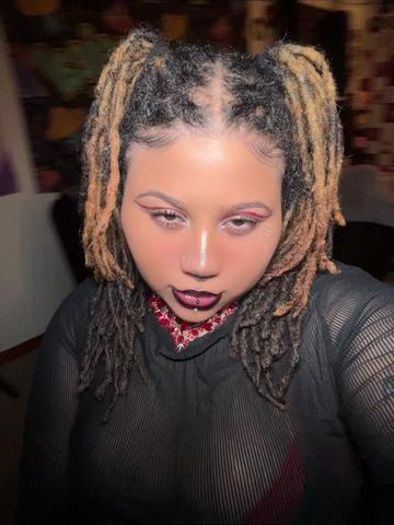 @𝒜𝓂𝒾𝓇𝒶 🦇