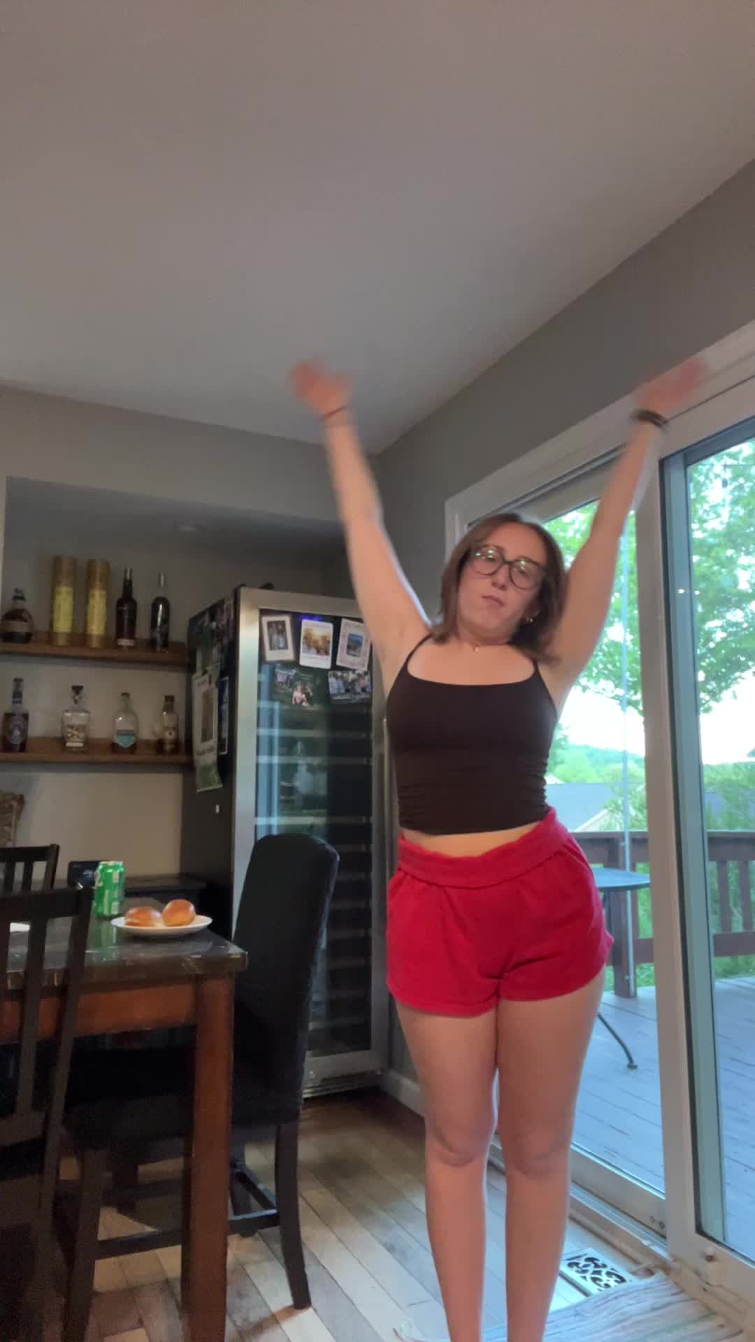 @shepwearsglasses