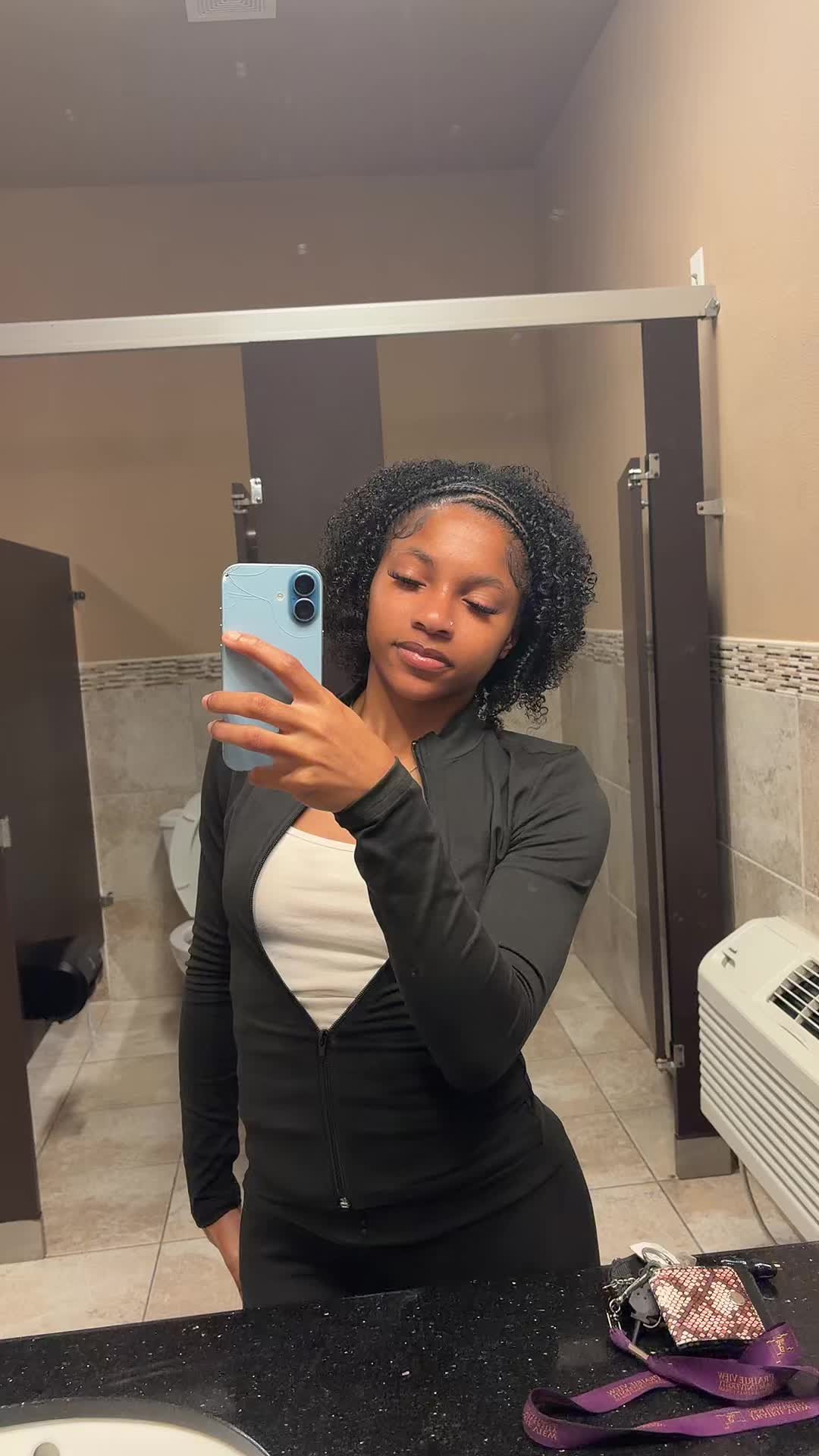@P.Y.T_Shanti4😍