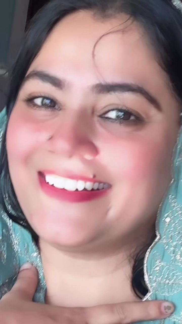 @പോന്നു മിന്നു