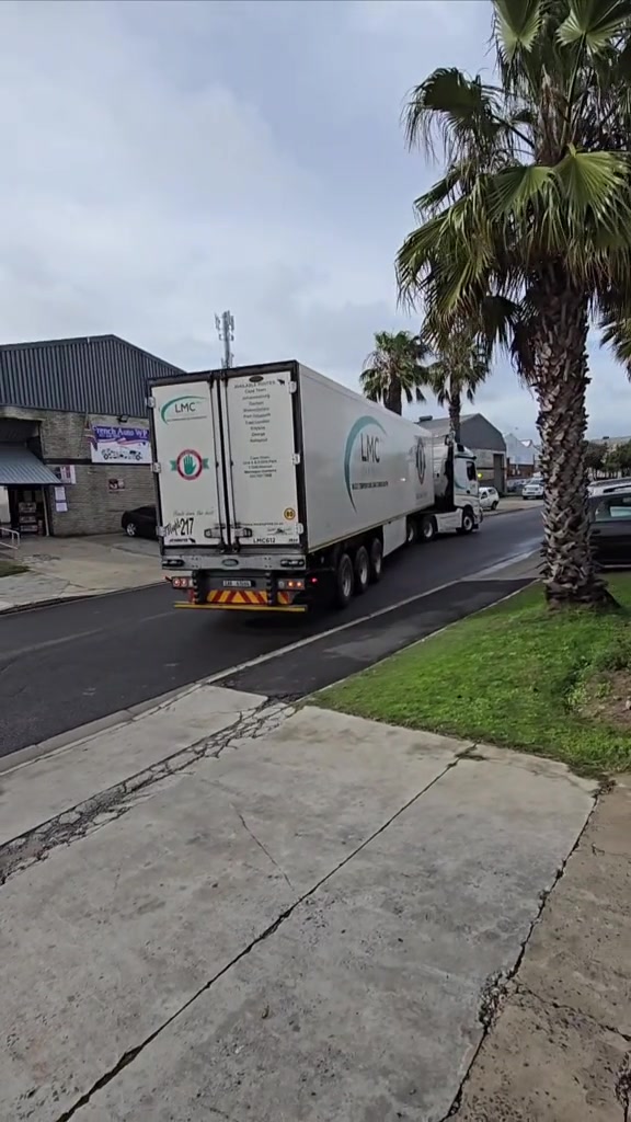 @Young trucker
