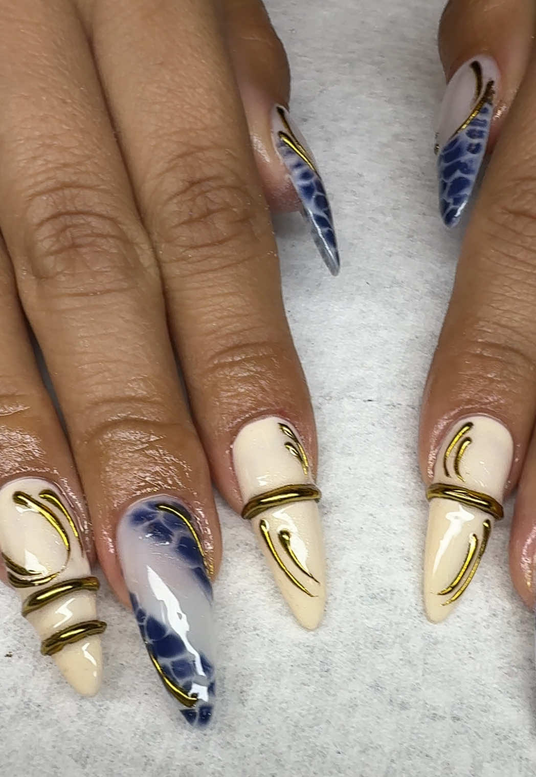@Nailsbyjanettea