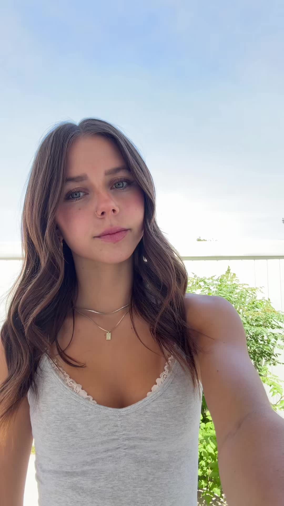 @chloenalani?
