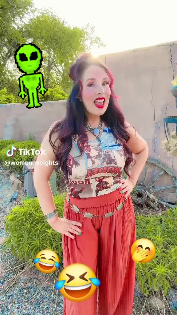 @Lora ✝️🌺✌️👽🙏🌹💖 loka