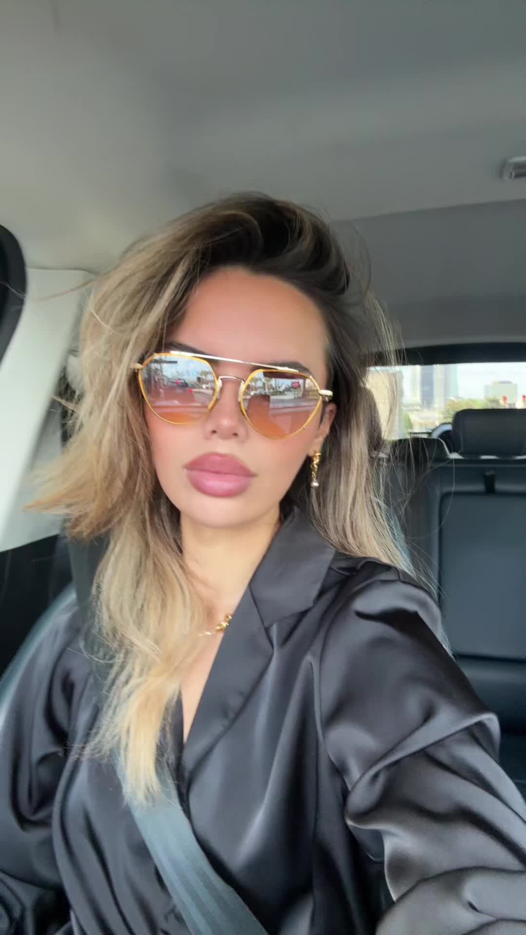 @jennahois