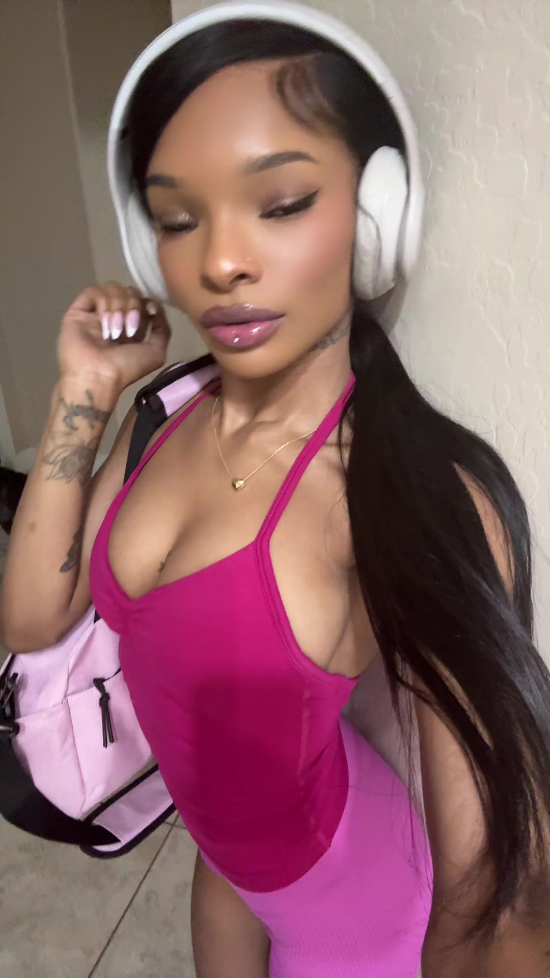 @_lashaelee