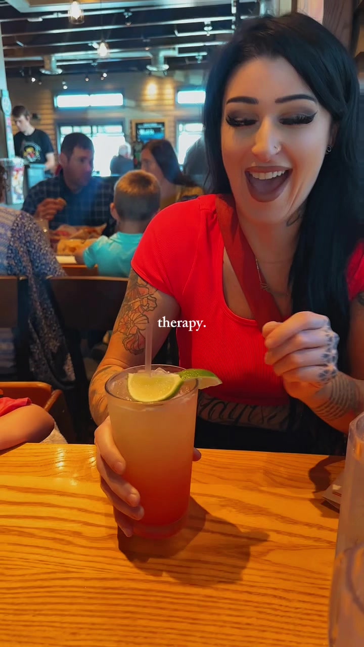 @Lanadelmoon