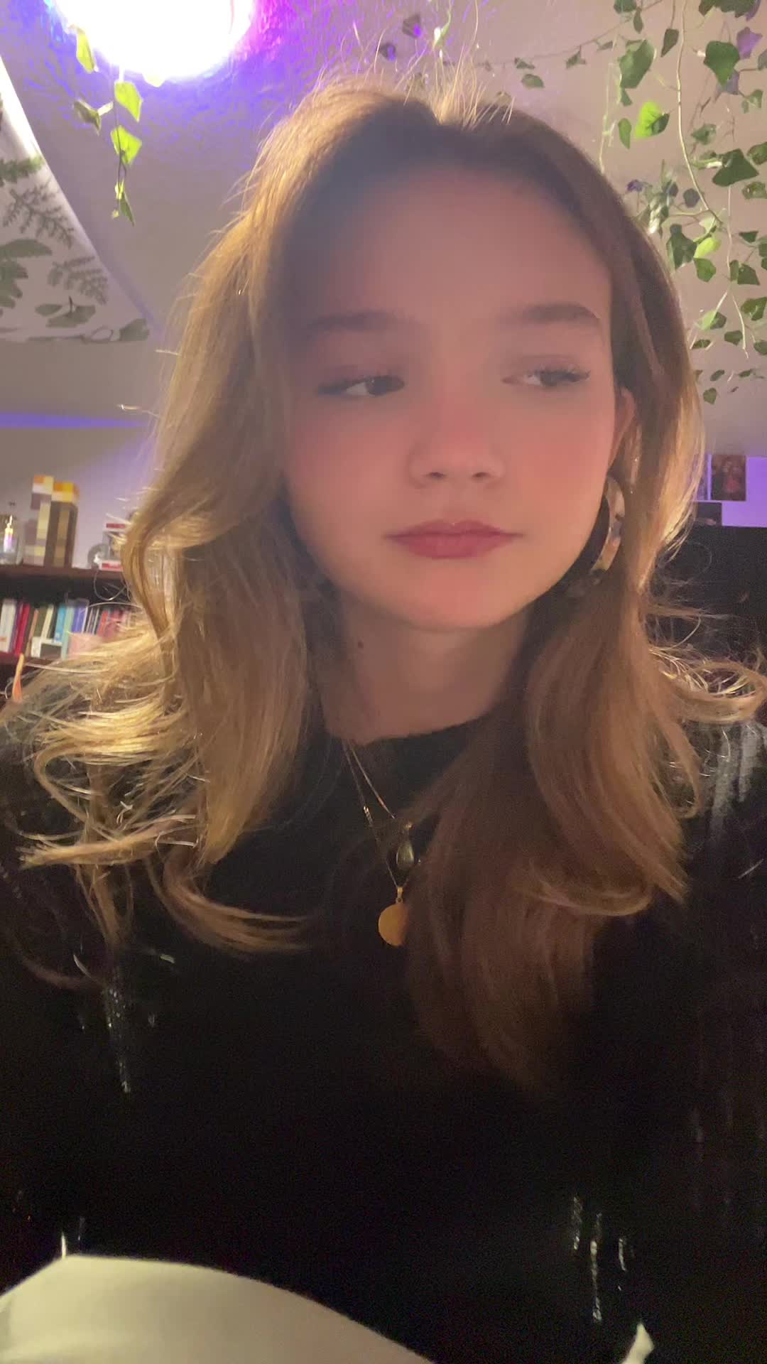 @haleylovesarminarlert
