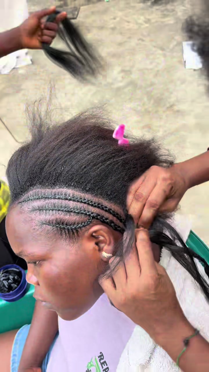 @HAIRSTYLIST IN AGODO EGBE