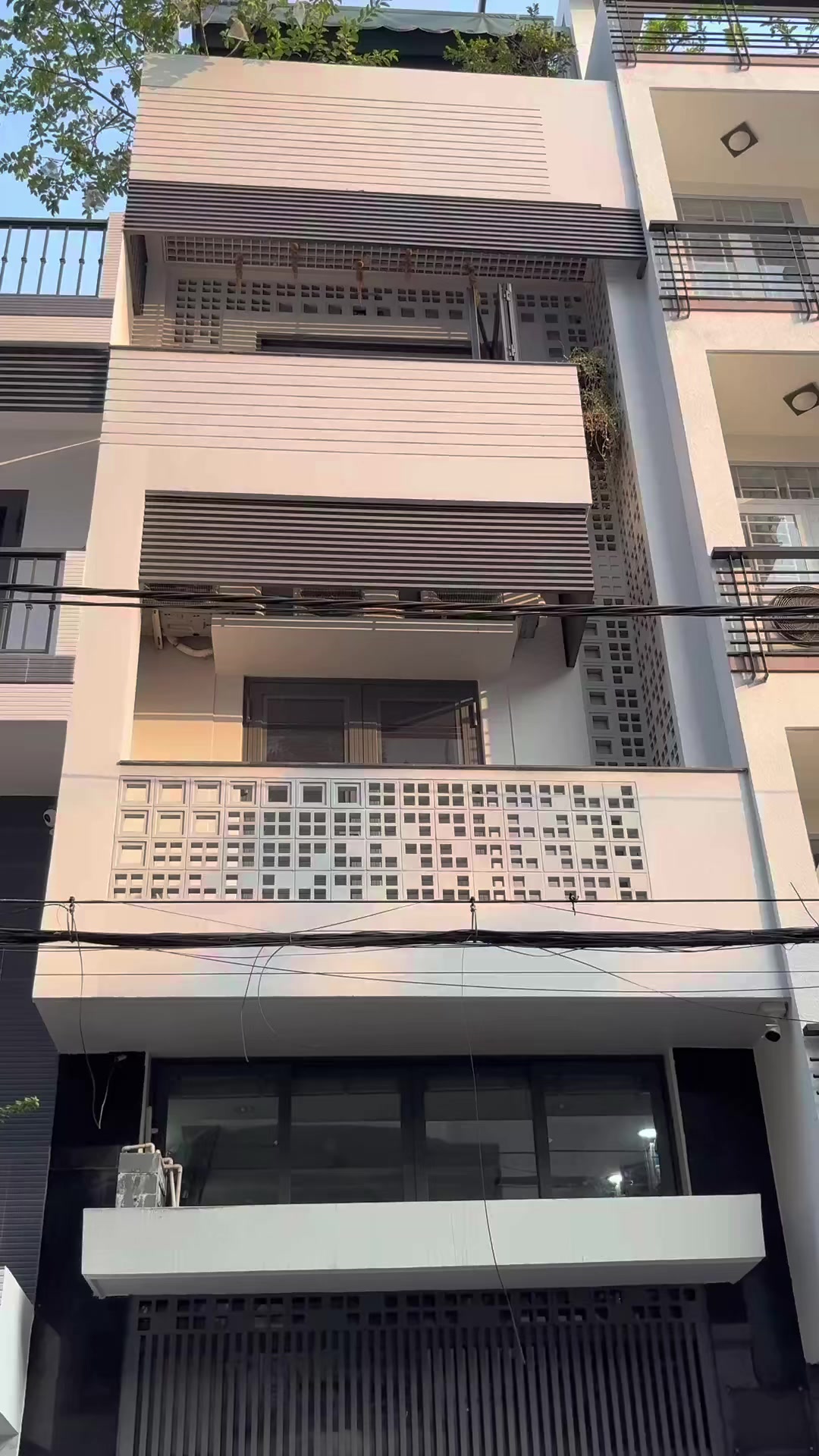 @Ash's Apartment