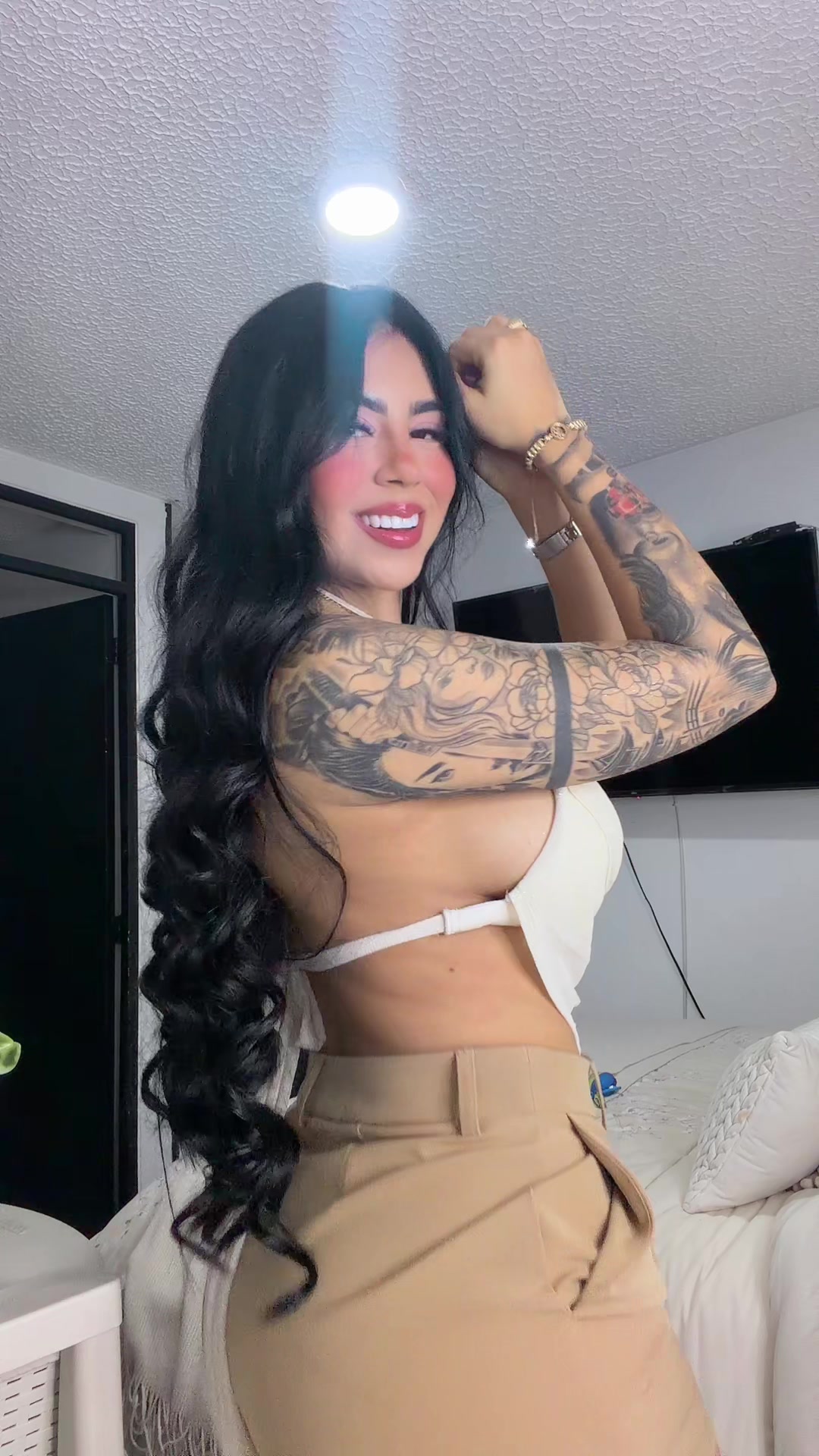 @LAPELINEGRAᴰᴹ🦍