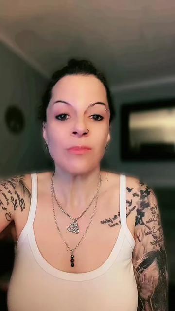 @Ayisha.JustMe💚🧩