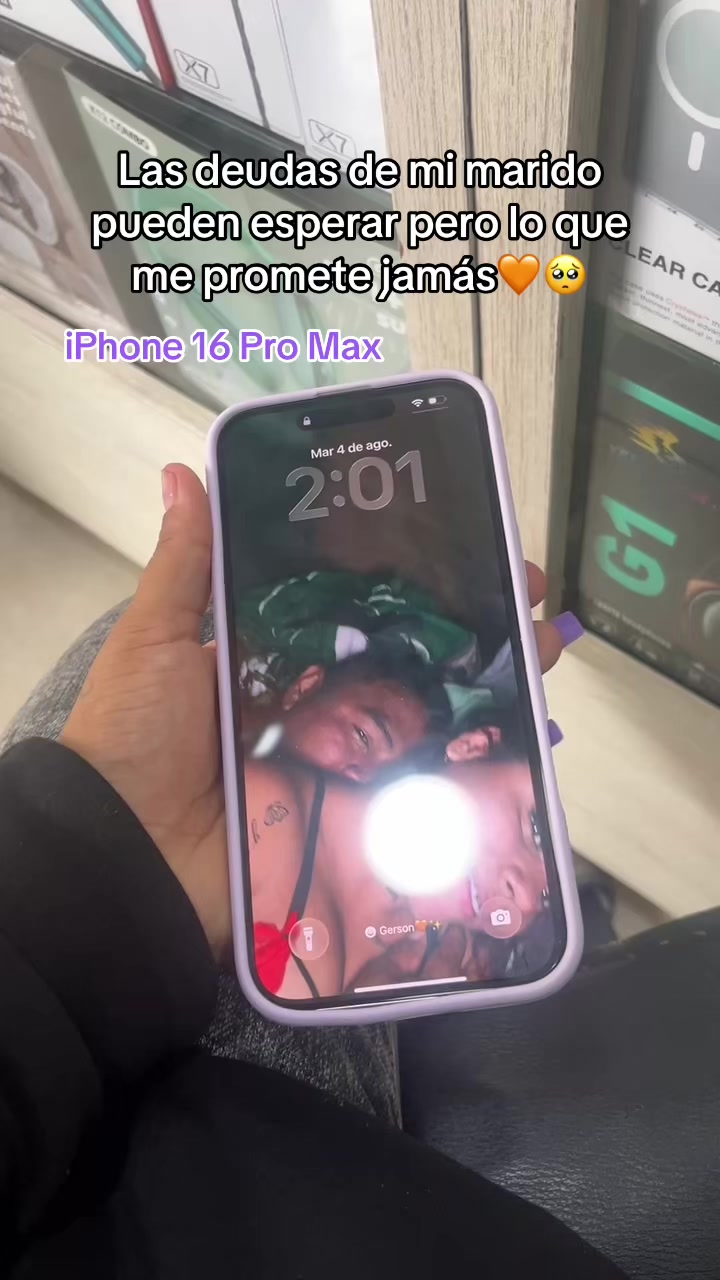 @Jessica🧡.!