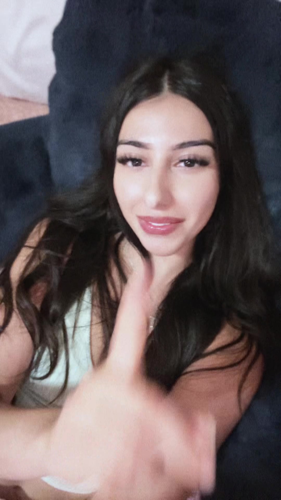 @nadia 🇮🇳🇷🇴