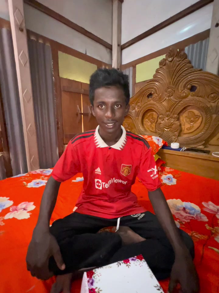 @বিনি ফাহিম ⚽