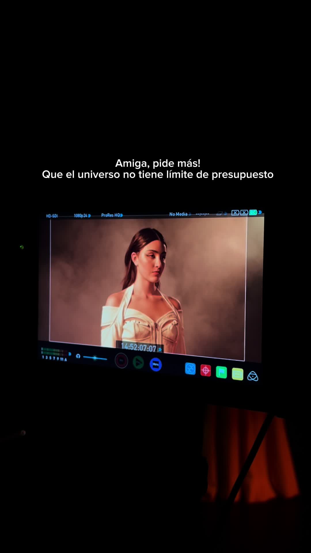 @LÍA